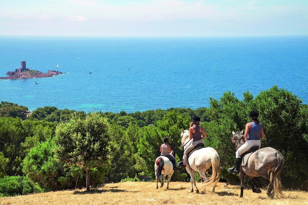 Cap Esterel Mer Sport Et Nature, Dans Village Pierres Et Vacances Saint-Raphaël Eksteriør bilde